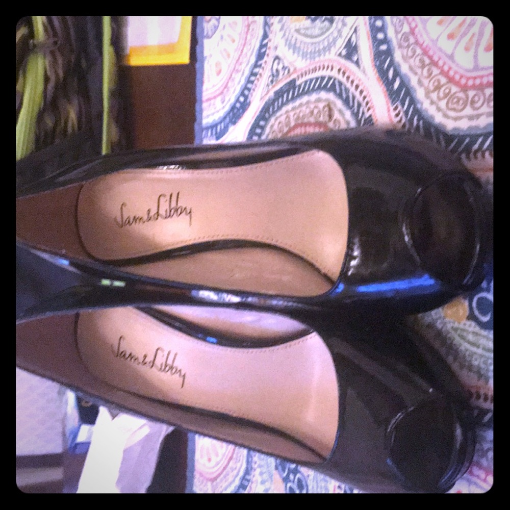 Sam and Libby patent black high heels size 9